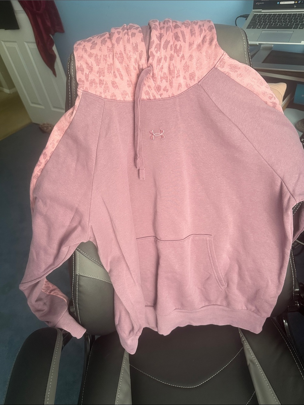 Under Armour Woman’s Hoodie